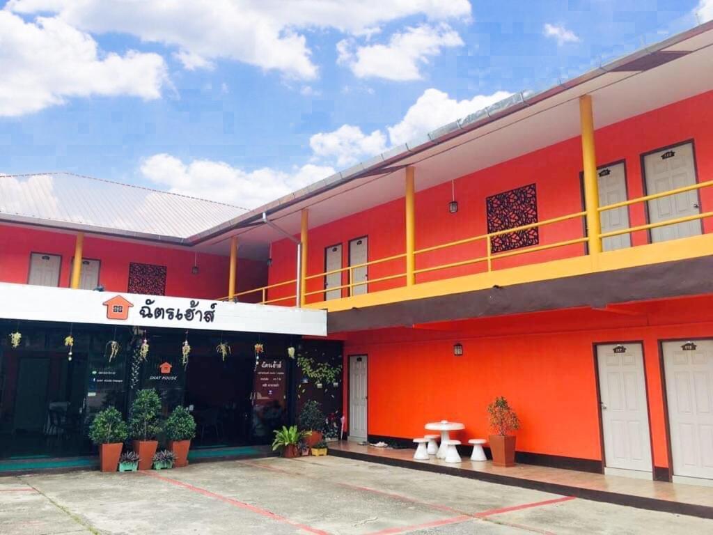 Chat House Soi 18 Mithuna Chiangrai Чианг Рай Екстериор снимка
